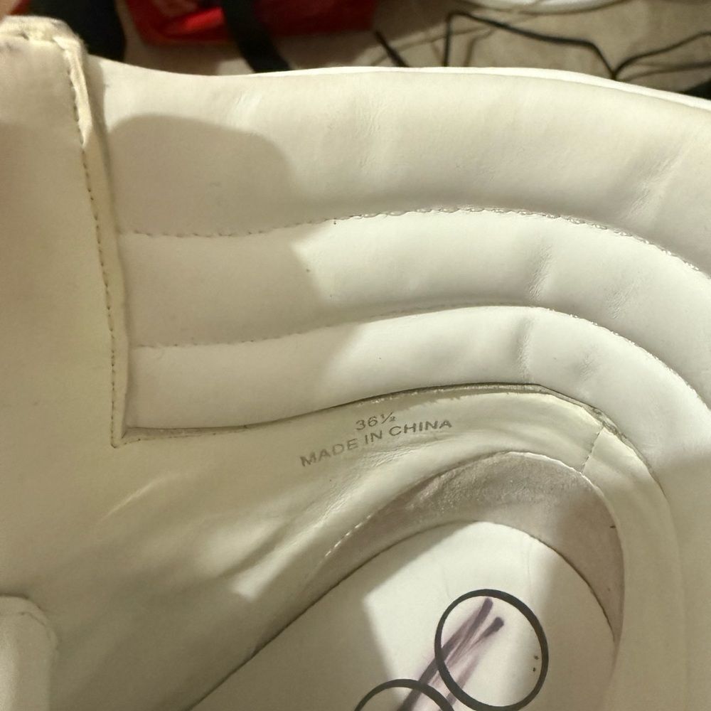 Jimmy Choo Leather Diamond x Hike Hiking Boots in White 36.5 US 6 - Picture 4 of 9
